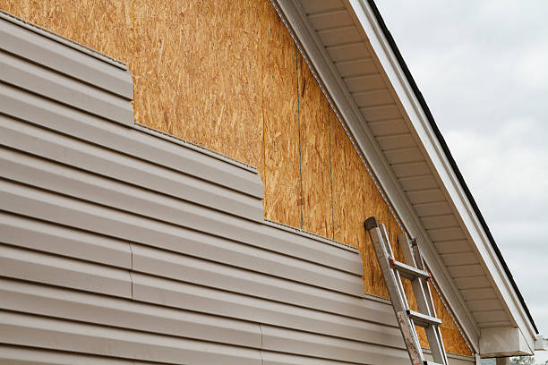 Professional Siding Contractor technician working in Crouse, NC